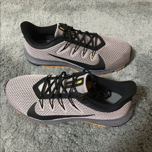 Nike Quest - Picture 2 of 6